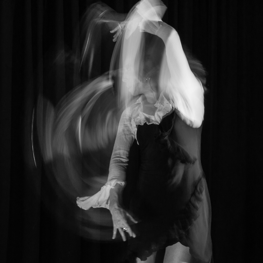 Dort rüttelt die Nacht